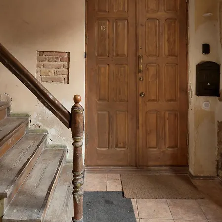 Ivis House Historic Bastion View Old Town *